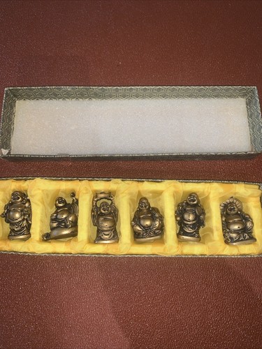 Set laughing buddhas - of,
