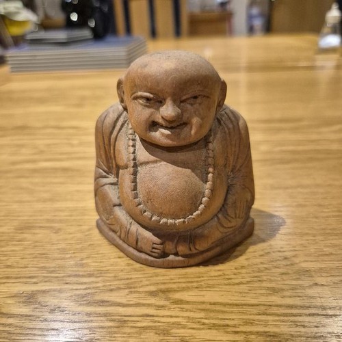 Beautifully carved hand - beautifully,